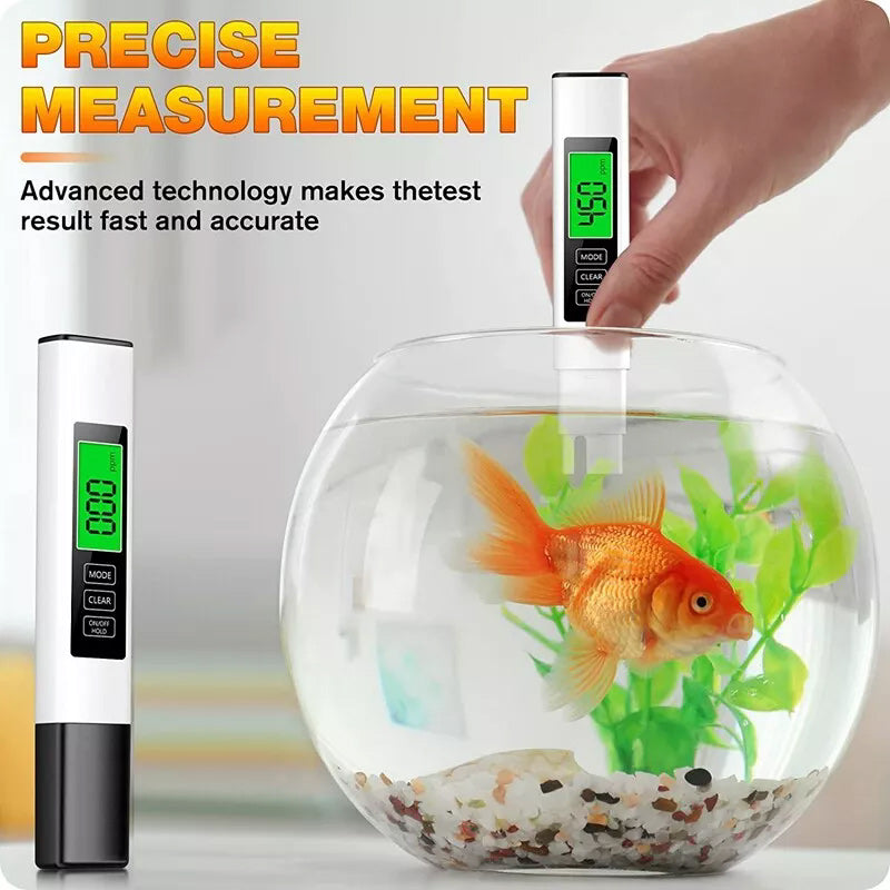 Präziser Wasserqualitätsprüfer mit 4-in-1 Messfunktion