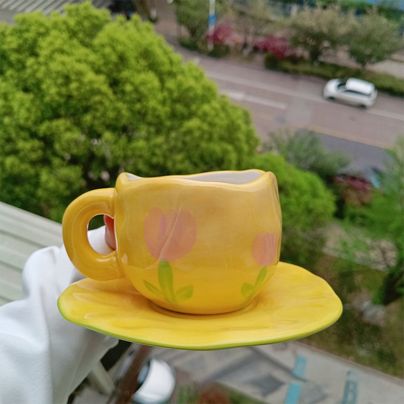 Handbemalte Kaffeetasse aus Keramik mit Untertasse – Teeset
