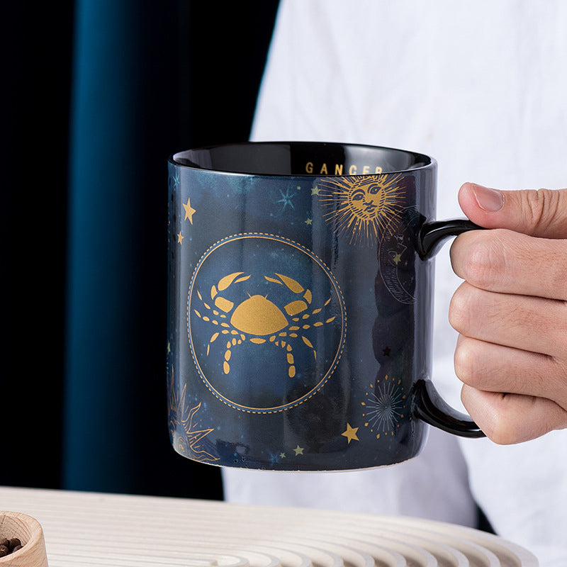 Kaffeetasse aus Keramik in Kobalt Blau mit 12 Sternzeichen