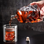 Elegantes Whiskey Dekanter Set mit 2 Gläsern für Genussliebhaber