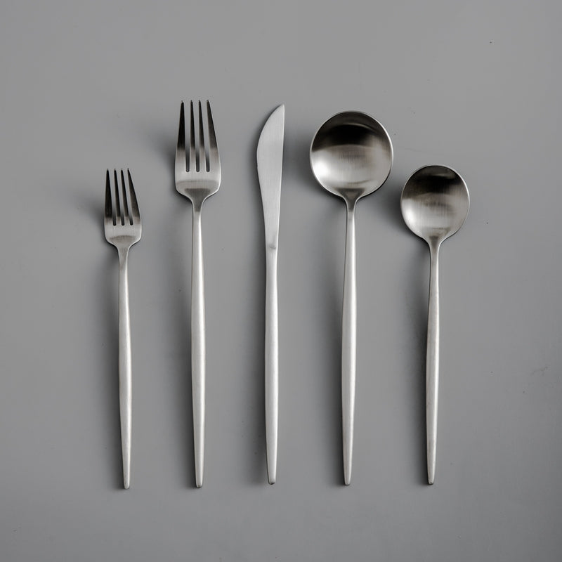 Elegantes Besteckset - Perfekte Kombination aus Stil und Funktion