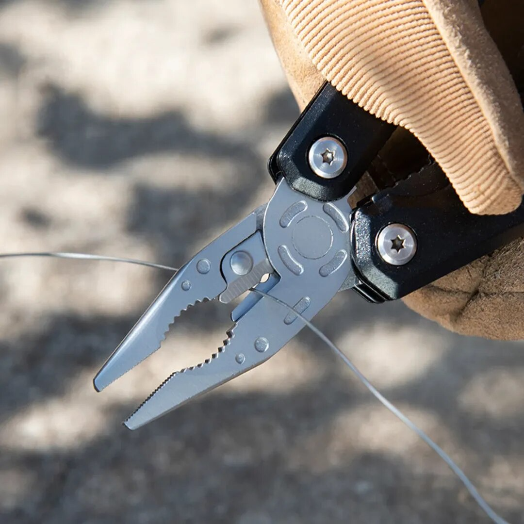 Practical multi-tool for all situations