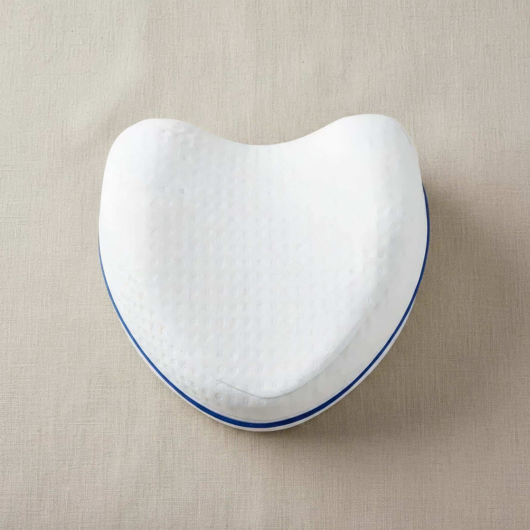 LumiComfort – Ergonomic Leg Pillow for Relaxing Nights