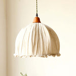Nordische Eleganz: Verstellbare LED-Pendelleuchte in Beige