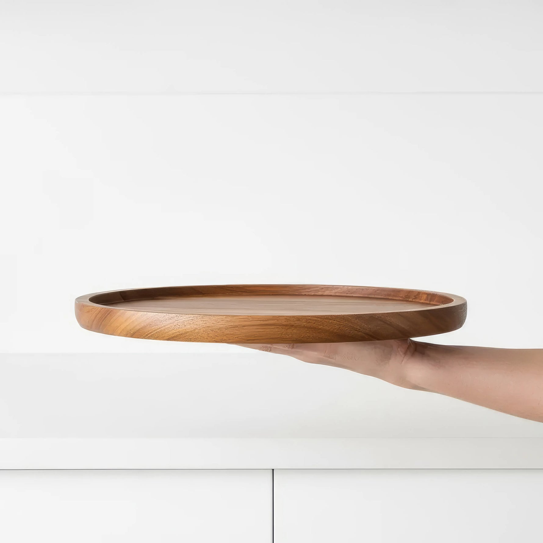 Elegant Wooden Tray – Round Serving Dish for Any Occasion