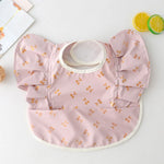 Wasserdichtes Esslätzchen für Babys mit Ärmeln und Auffangtasche