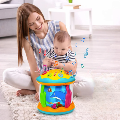 4Little – Strahlendes, Drehendes Musikspielzeug für Kinder