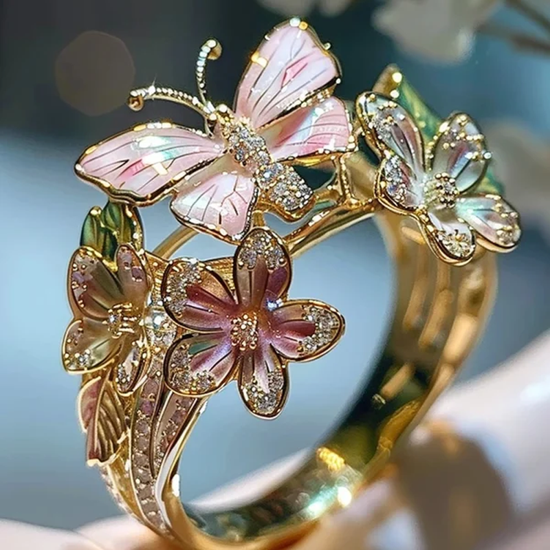Ring mit Schmetterlingsblüte