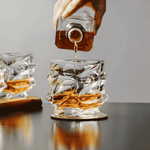 Elegantes Kristall-Whiskyglas mit Facettenmuster