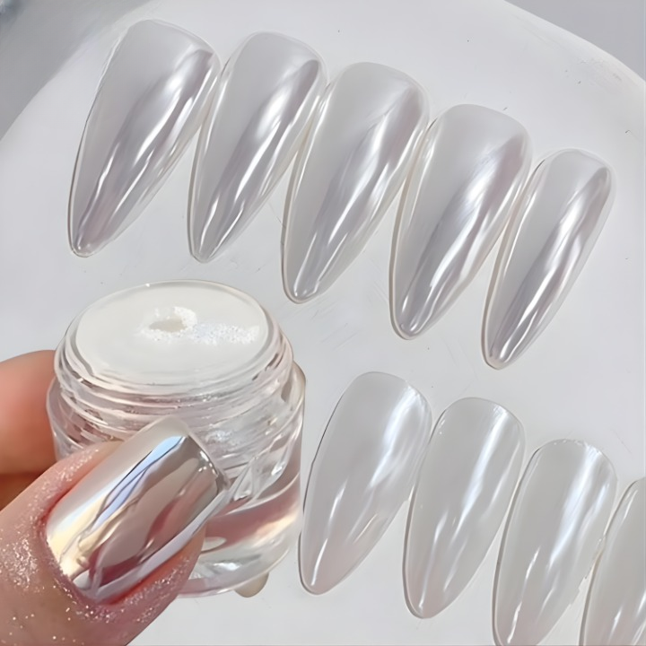 Glänzendes Chrom-Nagelpulver für makellose Nägel