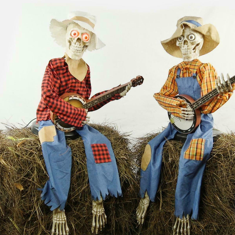 Lustige Duell mit lebhaften Banjo-Skeletten