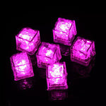 Früher Weihnachtsverkauf: LED Eiswürfel Badspielzeug (12 Stück)