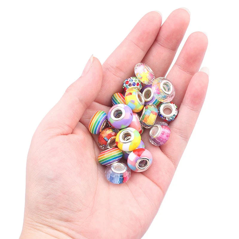 Kreatives Set zum Basteln von DIY-Armbändern