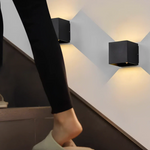 Wandbeleuchtung mit flexibler Lichtsteuerung | LumaDesign