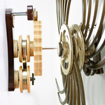 Artisanale Kinetische Wandskulptur für Meditationsräume