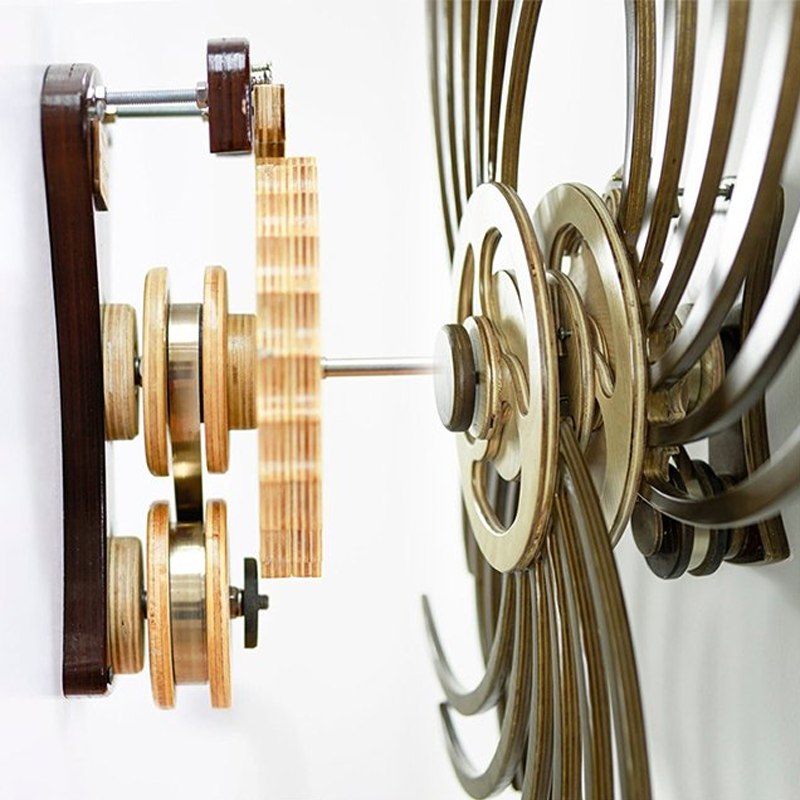 Artisanale Kinetische Wandskulptur für Meditationsräume