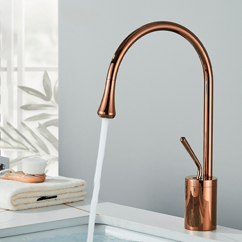 ElegantGold - Faucet for washbasins with a golden finish