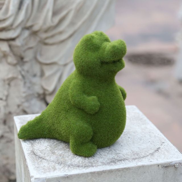 Vibrant Garden Decor - Transform Your Outdoor Space!