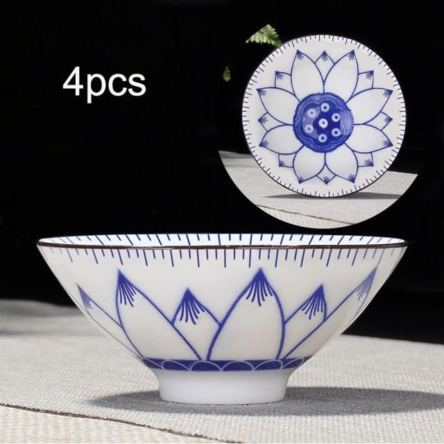 4-teiliges Teetassen-Set aus Blau- und Weißporzellan