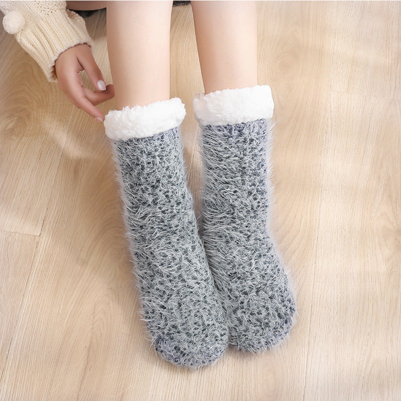 Cozy Socks - Always warm feet with non-slip comfort