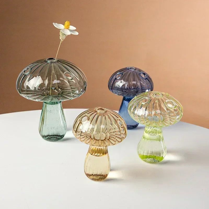 Elegant Mushroom Glass Vase for Hydroponic Plant Displays