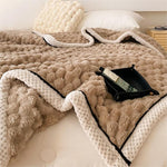 Ultra-Soft Reversible Blanket for Ultimate Comfort
