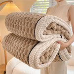 Ultra-Soft Reversible Blanket for Ultimate Comfort