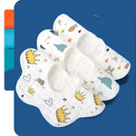 Musselin Baby Lätzchen – Sanfte Spucktücher mit niedlichen Designs