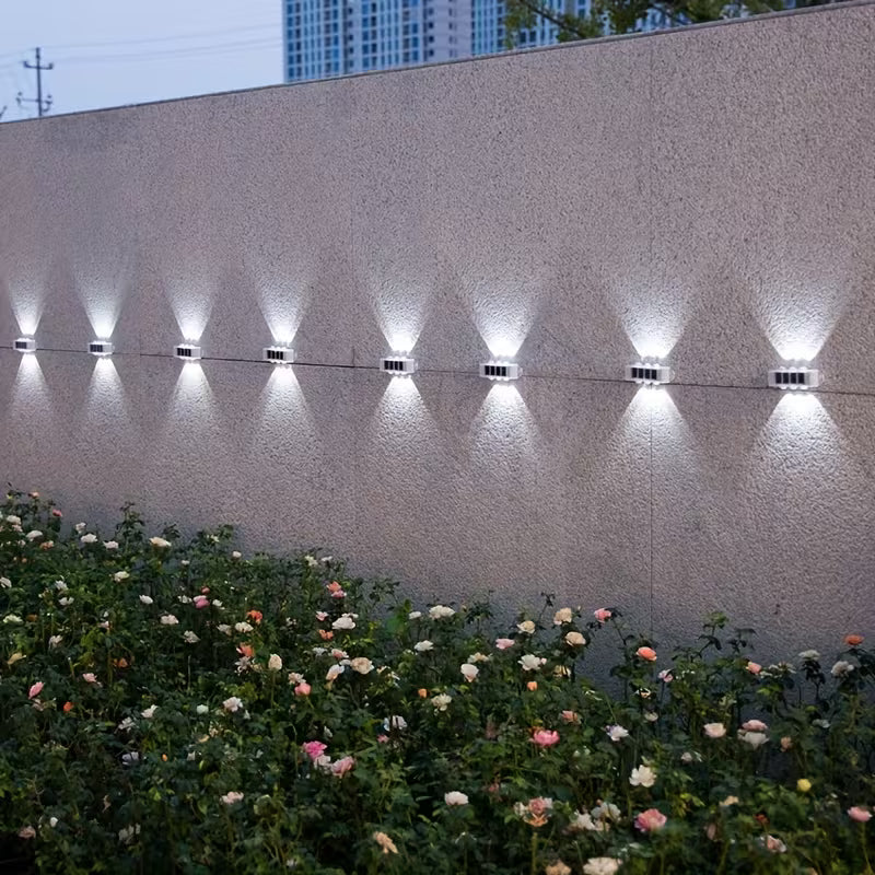 Solarbetriebene Außenwandleuchten – Warmweißes LED-Licht für Garten und Terrasse (4er Set)