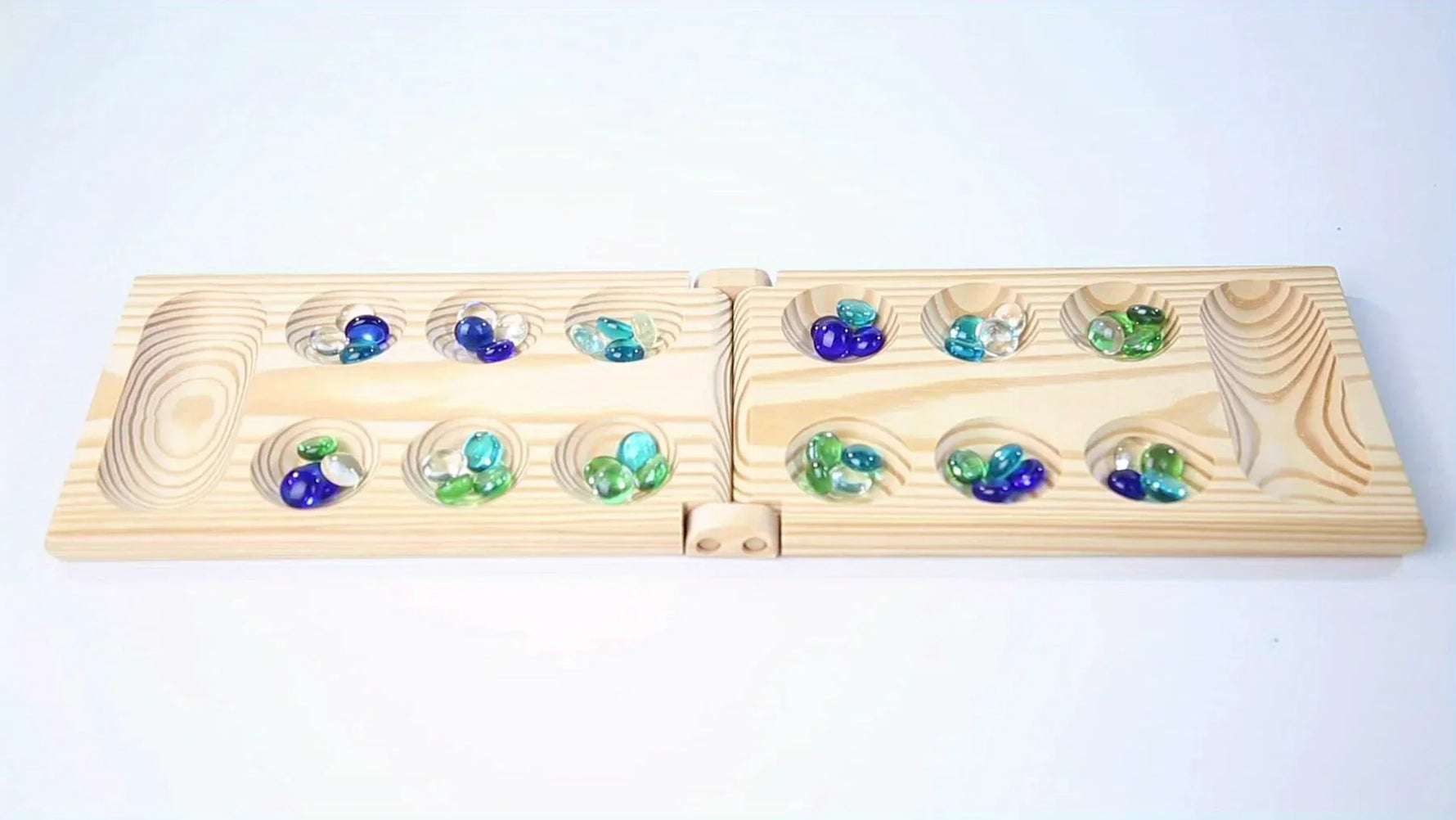 Brettspiel Mancala – Strategiespiel für zwei Spieler