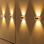 Solarbetriebene Außenwandleuchten – Warmweißes LED-Licht für Garten und Terrasse (4er Set)