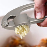 Hochwertiger Knoblauchpresser aus Edelstahl für müheloses Kochen
