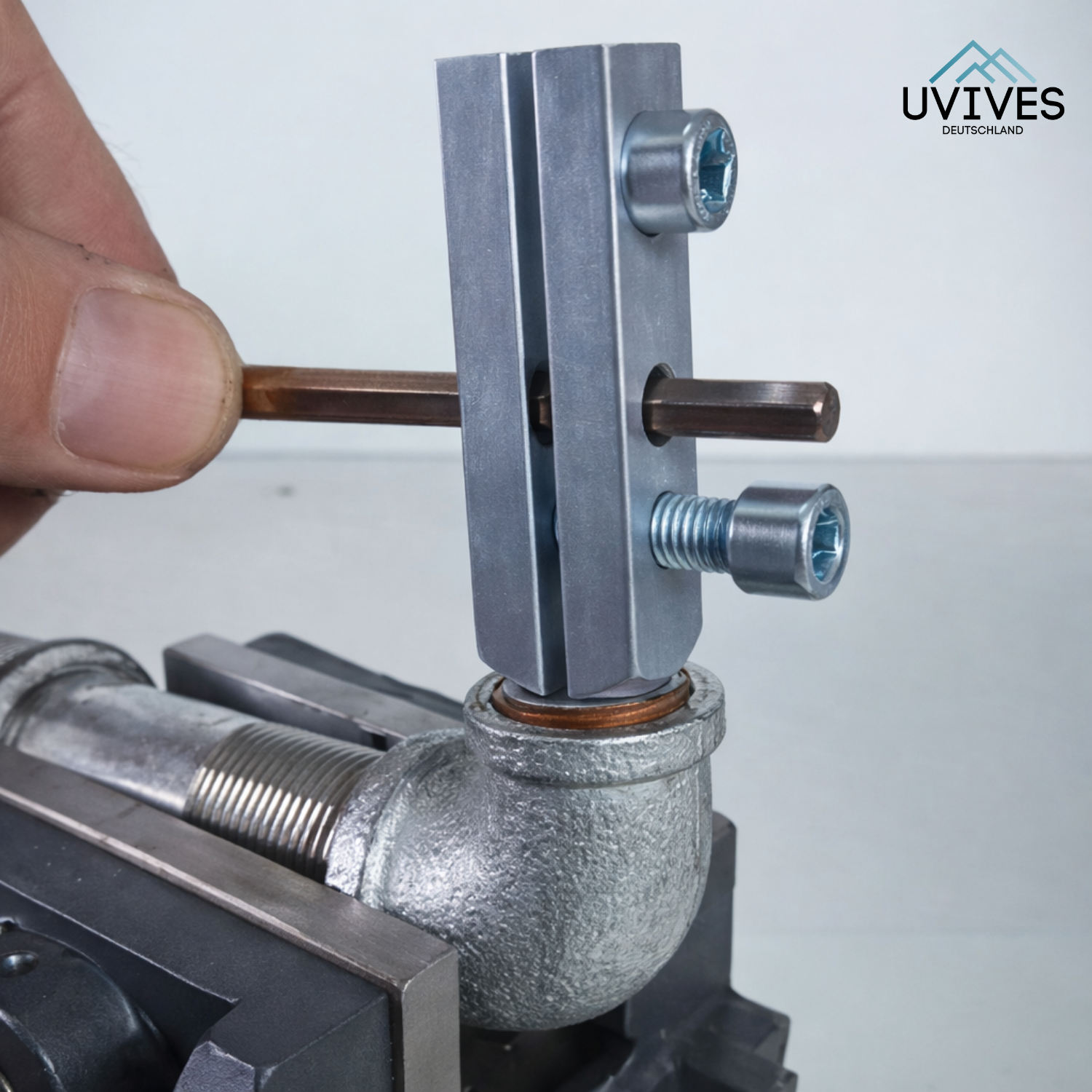Screw Loosener - Effortlessly remove seized screws