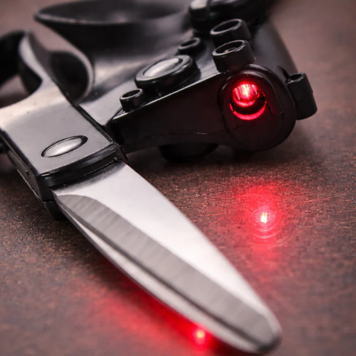 Stoffschneider mit Laserführung für präzise Schnitte