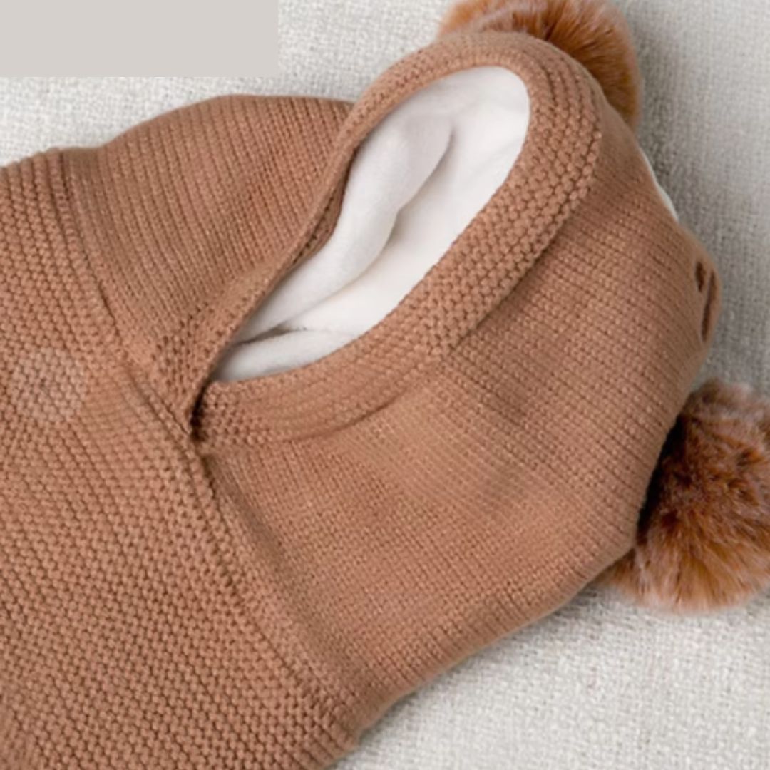 Warme Strickmütze für Babys mit Ohren – Fleecefutter und Tierdesign
