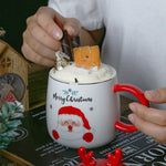Weihnachtsbecher mit festlichem Design