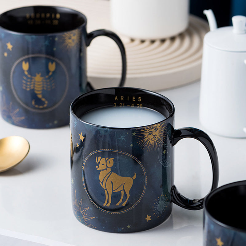 Kaffeetasse aus Keramik in Kobalt Blau mit 12 Sternzeichen