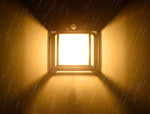 Solarbetriebene Außenwandlampe mit Bewegungsmelder