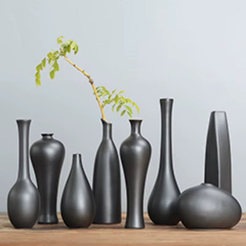 Moderne geometrische Vase aus Keramik