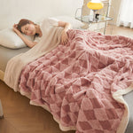 Luxurious Velvet Blanket – Soft and Warm for Any Occasion