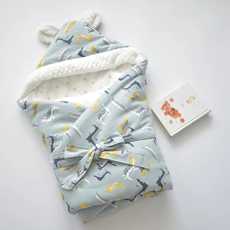 Kuscheldecke für Babys mit Kapuze – Fleece-Decke mit Ohren