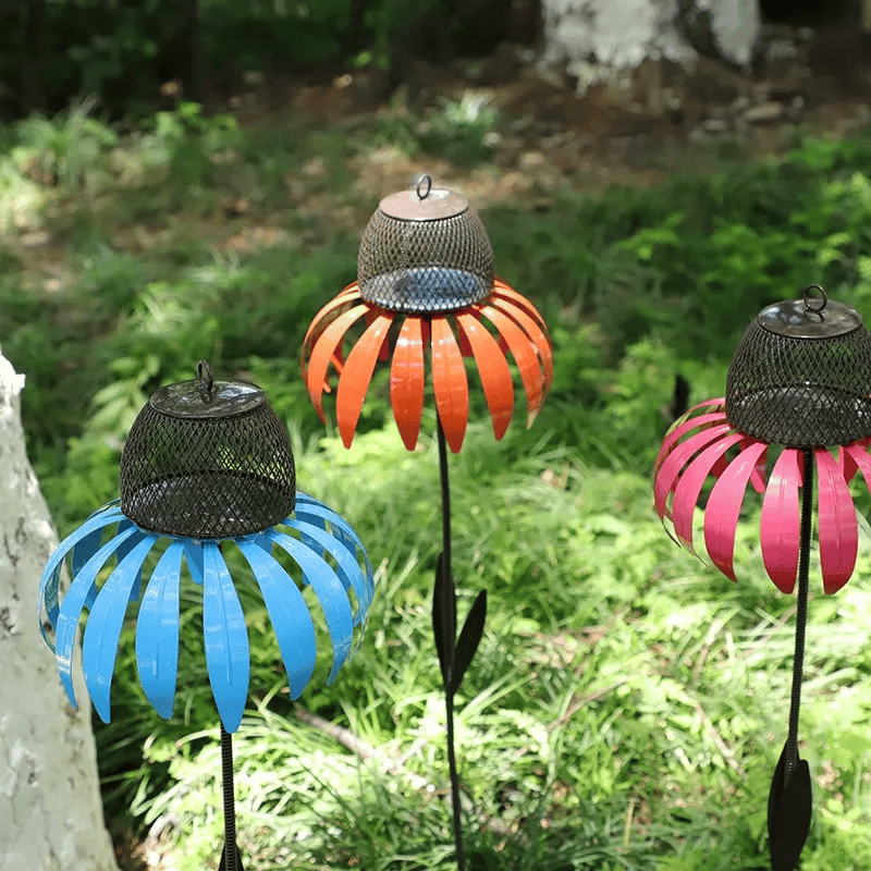 Vogelparadies im Garten | NaturNest - Elegantes Futterhaus