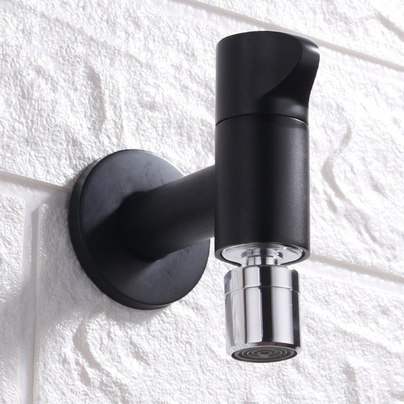 Eleganter Wandhahn mit Knopfgriff aus massivem Messing
