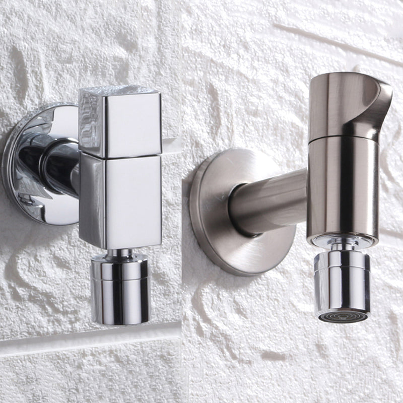 Eleganter Wandhahn mit Knopfgriff aus massivem Messing