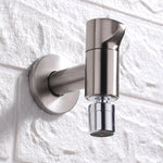 Eleganter Wandhahn mit Knopfgriff aus massivem Messing