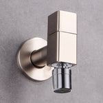 Eleganter Wandhahn mit Knopfgriff aus massivem Messing