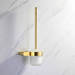 Elegantes Badezimmer-Set mit goldenen Handtuchhaltern