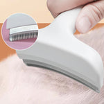 Pet Hair-Free – The perfect comb for a clean home