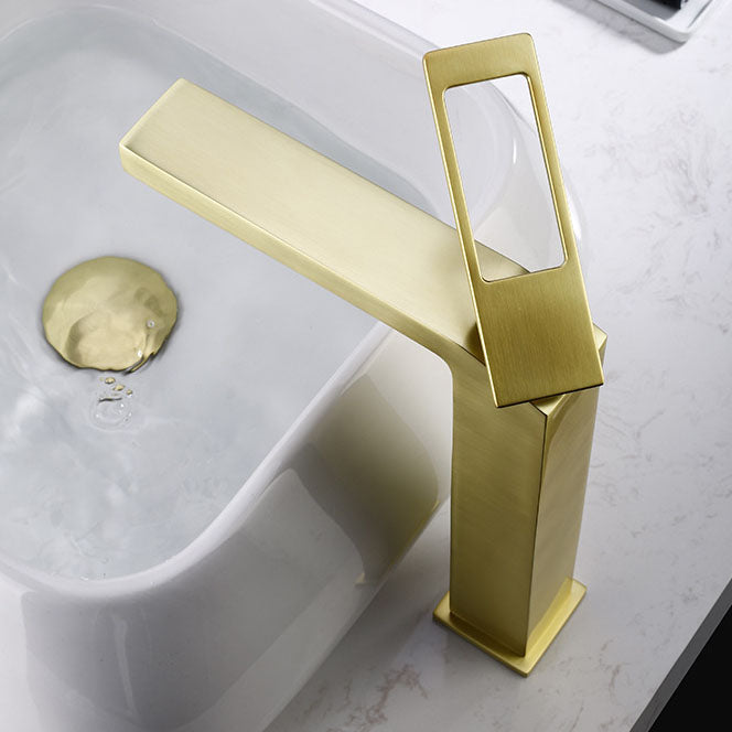 Eleganter Wasserhahn mit Hebel für Ihr Badezimmer