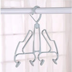 ShoeSaver – Practical shoe drying system with hooks for balconies